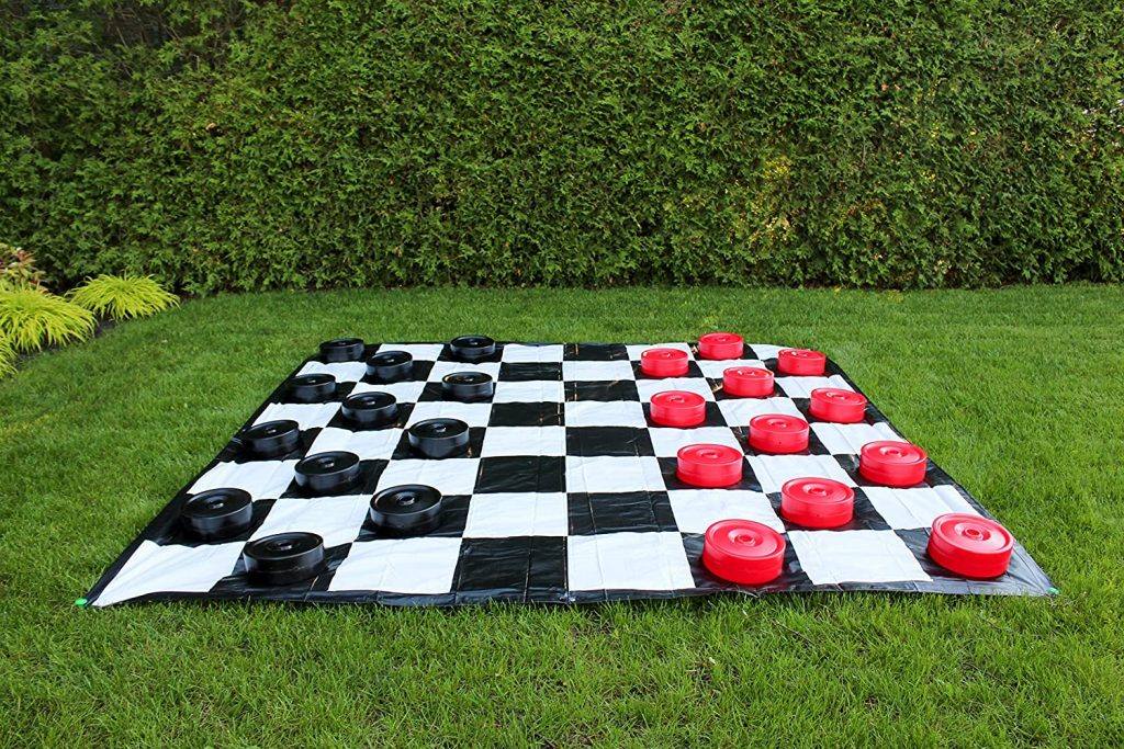 GIANT CHECKERS