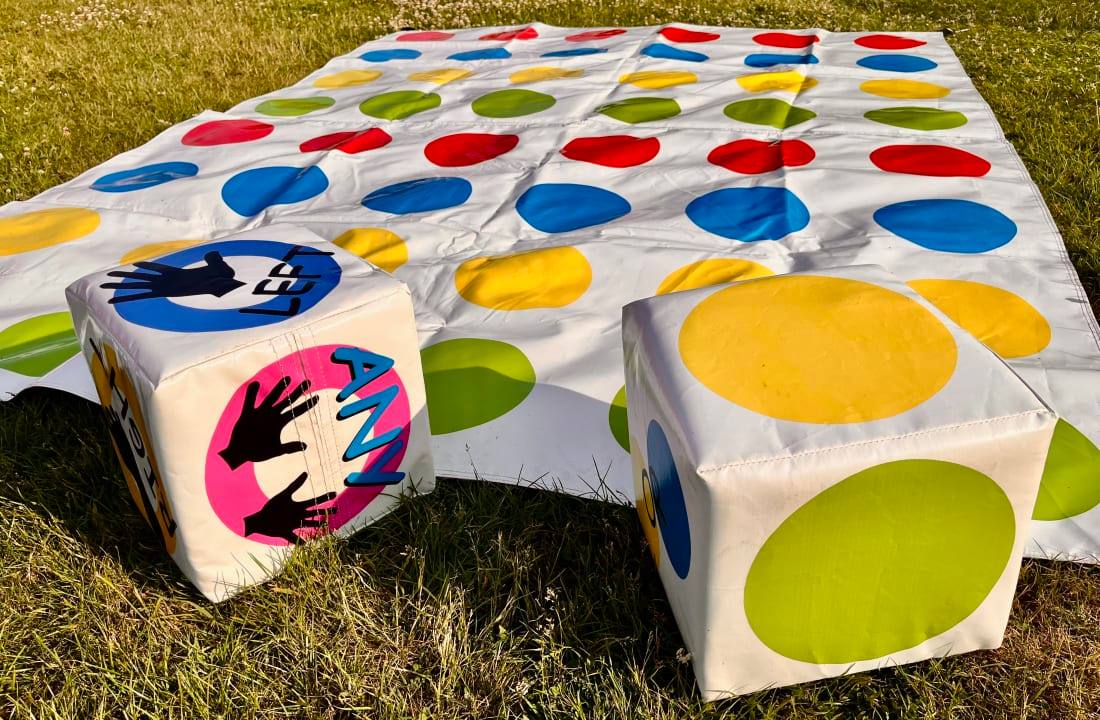 GIANT TWISTER