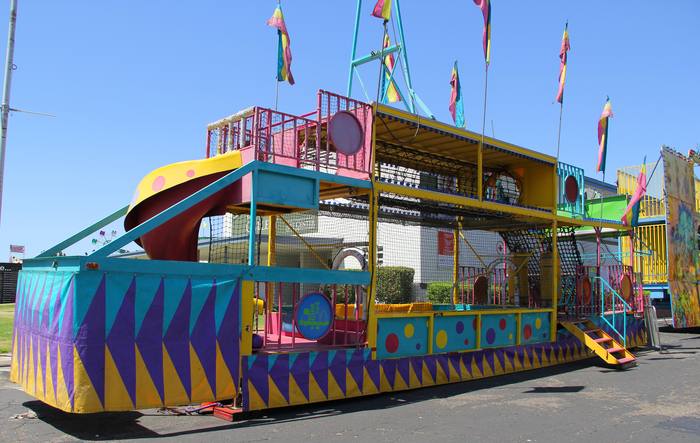 KIDS TOWN