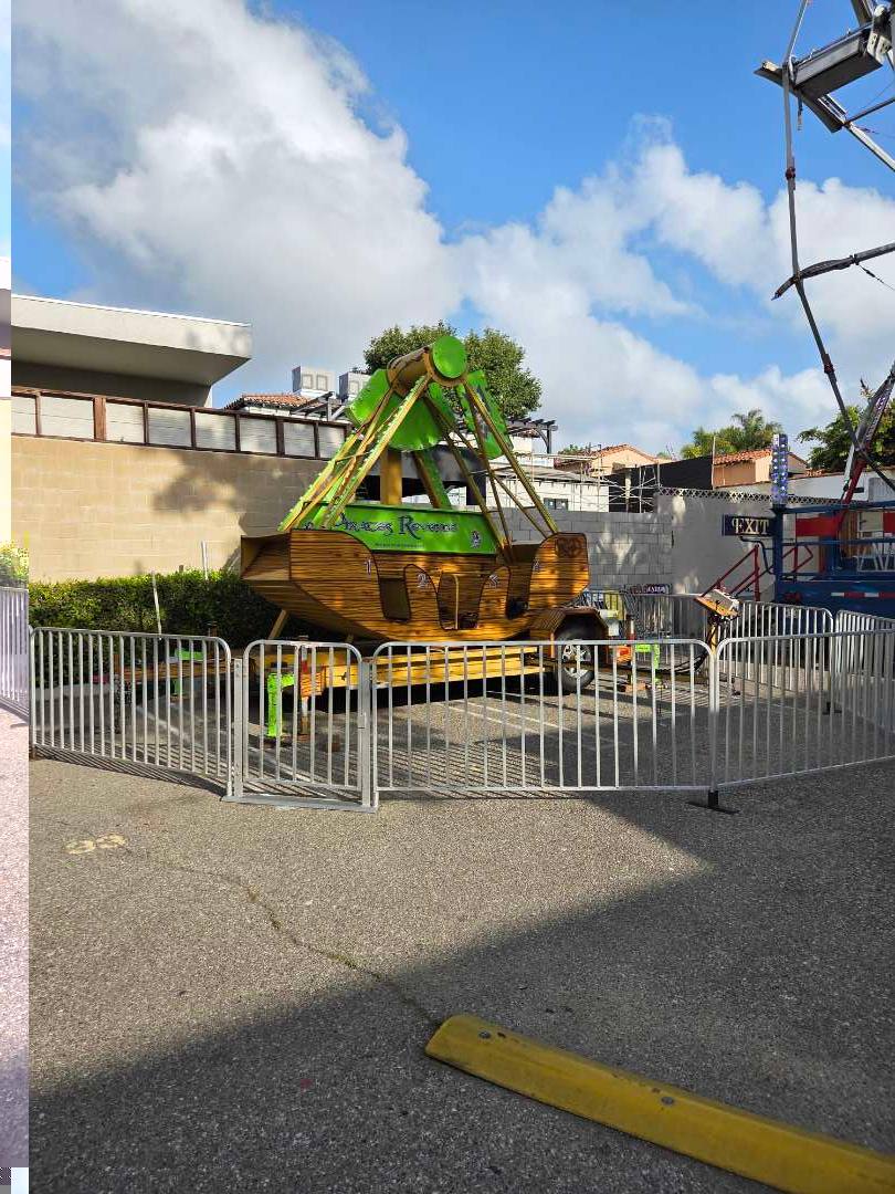 PIRATE SWING RIDE