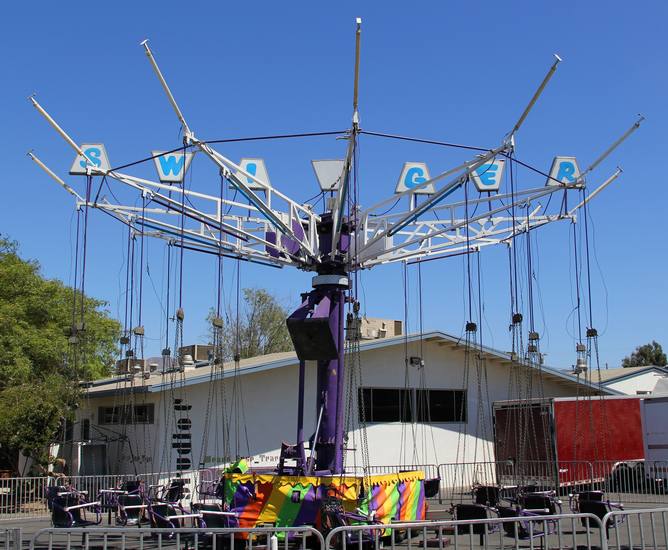 SWINGER