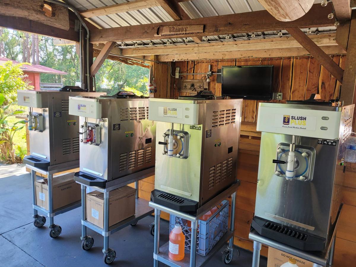 COMMERCIAL FROZEN DRINK / MARGARITA MACHINE