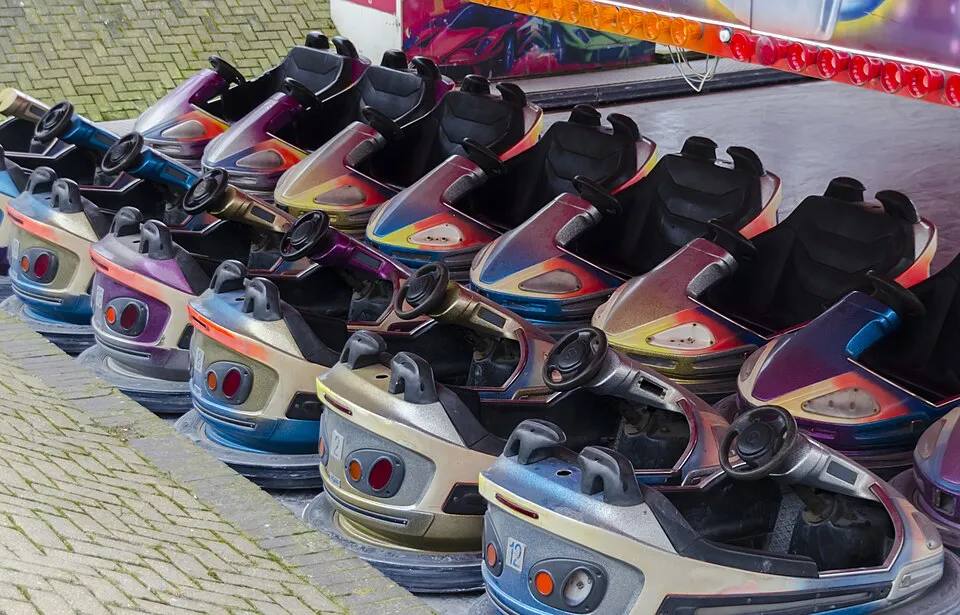Row of colorful bumper cars — bumper car ride rental Los Angeles for carnivals and company picnics